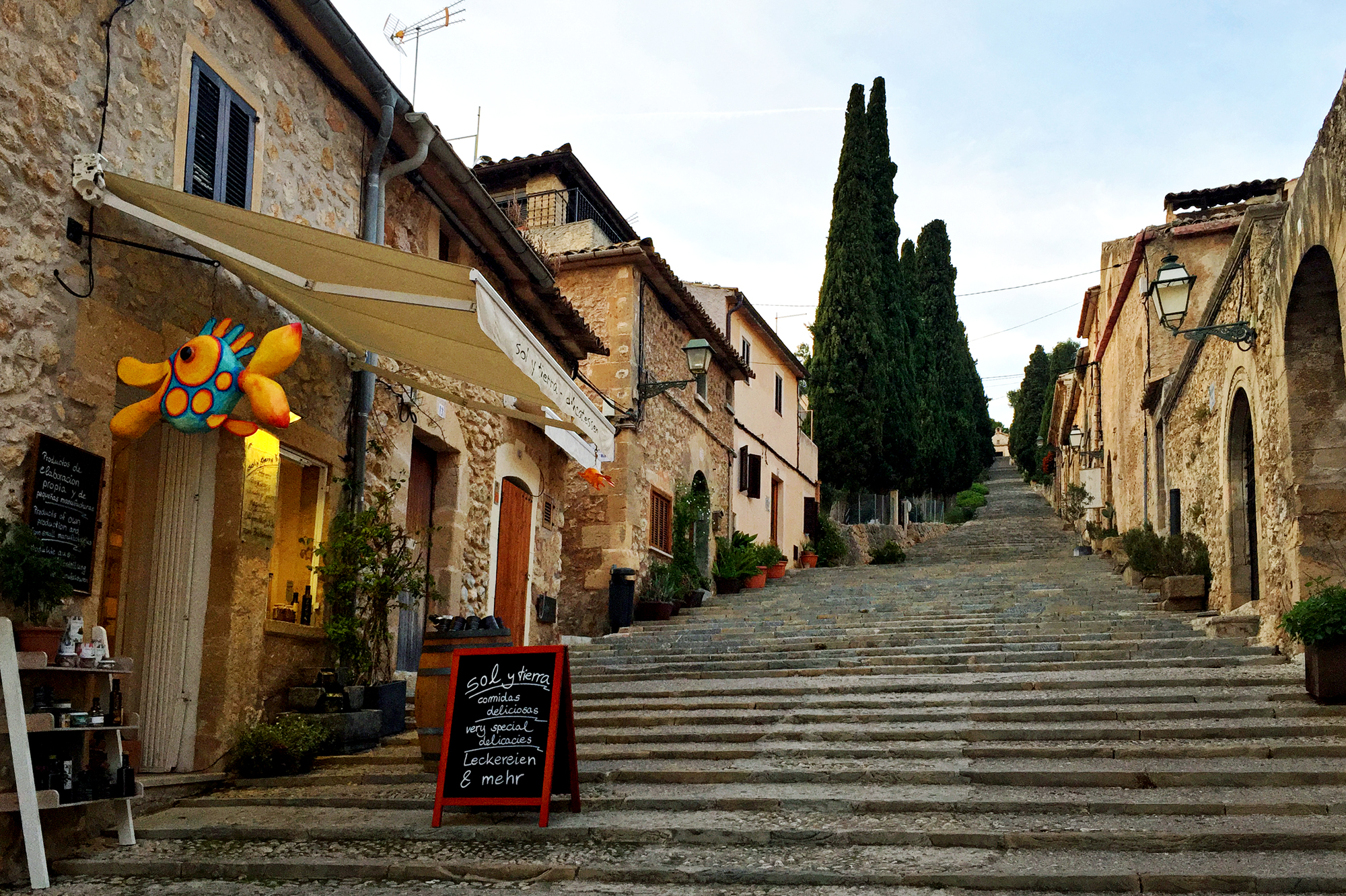 planning your wedding in Mallorca